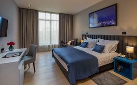 Corona B&B